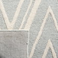 thumbnail image 5 of SAFAVIEH Cambridge Sam Geometric Wool Area Rug, Gray/Ivory, 6' x 6' Round, 5 of 9