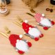 thumbnail image 3 of Bolsas de soporte para cubiertos de Navidad, gorros de Navidad, Papá Noel, cuchillo con copo de nieve, cubierta de tenedor, juego de mesa de fiesta, decoración de servicio de mesa, suministros, 3 of 4