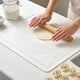 thumbnail image 1 of Almohadilla de silicona para hornear, tapete de silicona extra grueso para amasar, con medidas y bordes elevados, tapete de silicona antiadherente de grado alimenticio para pasteles, pan, galletas, pi, 1 of 6