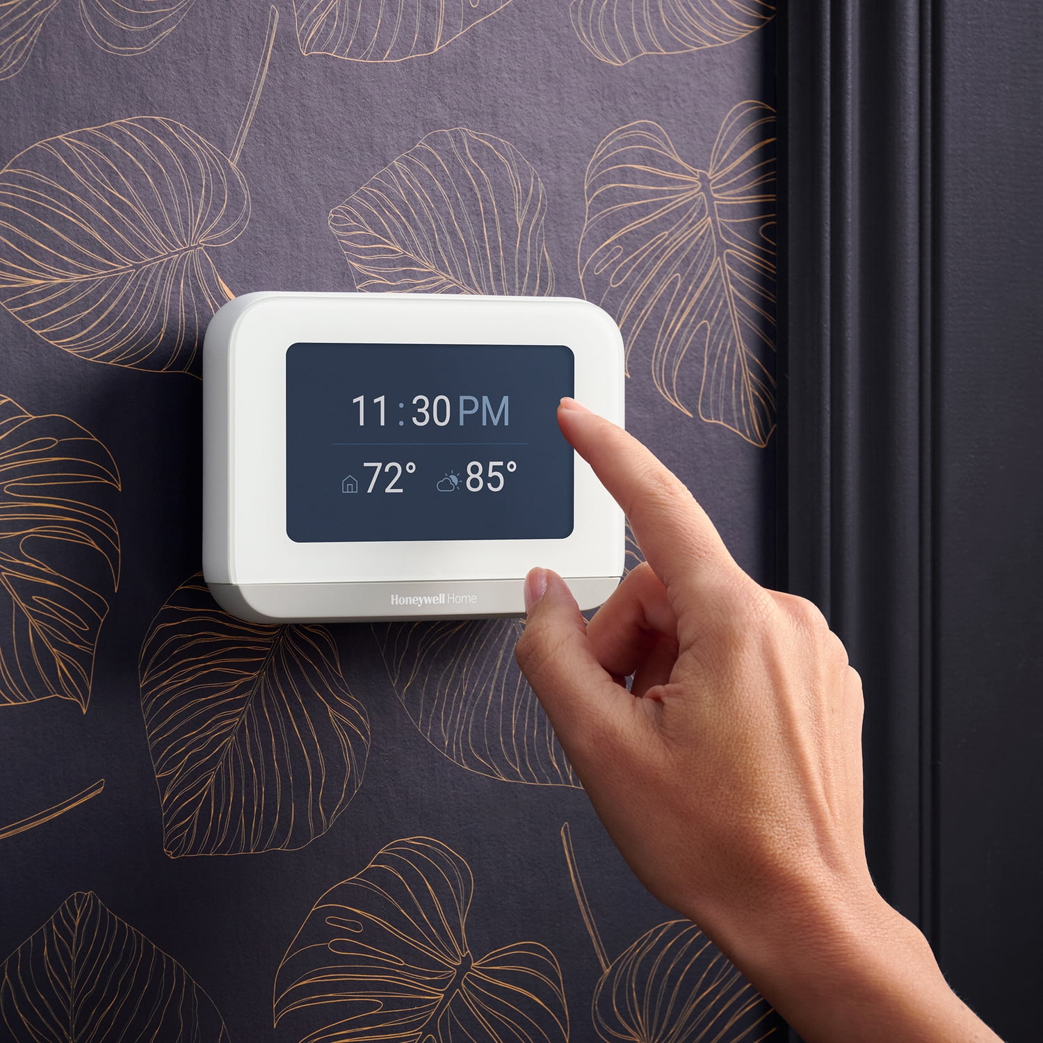Honeywell Home X7B Smart Thermostat with Humidity Monitoring and Customizable Touchscreen Display