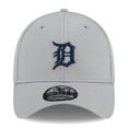 thumbnail image 2 of Men's New Era Gray Detroit Tigers Active Pivot 39THIRTY Flex Hat, 2 of 6