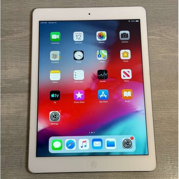 Pre-Owned Apple iPad Air (1st Gen) 16GB Silver WiFi Cellular