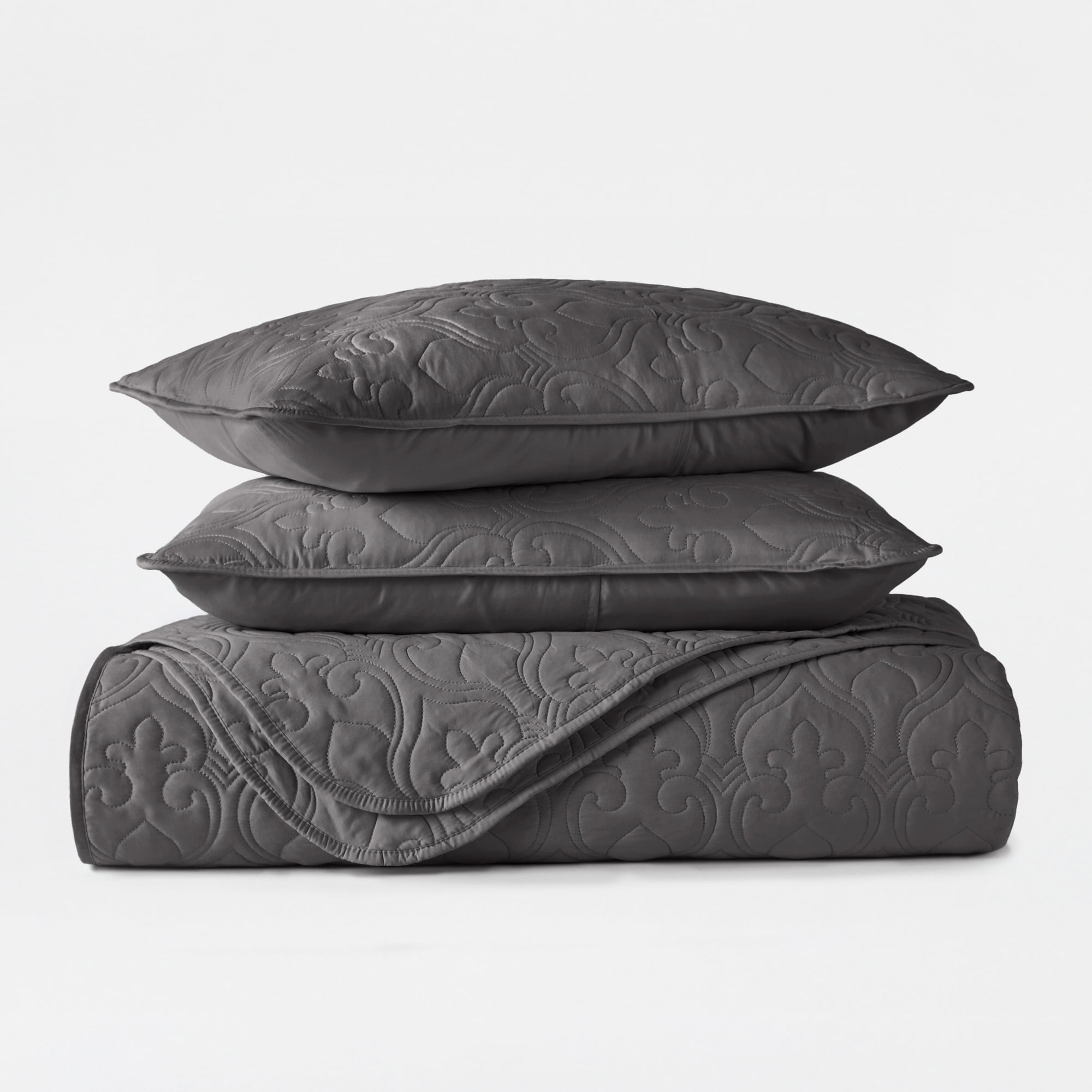 Lightweight Wrinkle Resistant Quilt Sets in Gray Damask for Full/Queen Size Bedding by Comfort Canopy