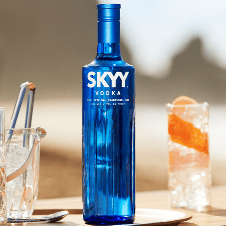 旧ボトルSKYY VODKA 750ml 40% アメリカ製 Skyy Vodka,Net Weight 750 ml,Alcohol per Volume 40 %, 80