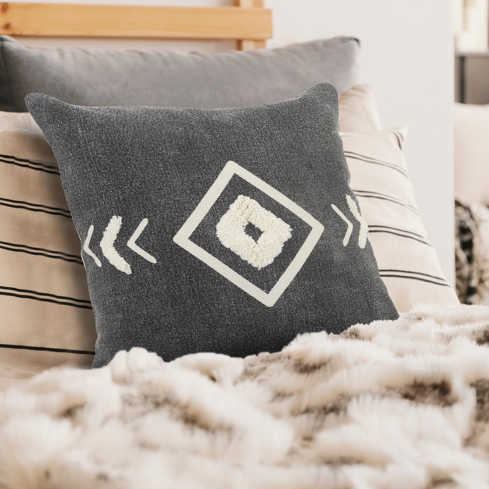 Ox Bay 20" x 20" Hand-Woven Black/ Cream Tribal Organic Cotton Pillow Cover