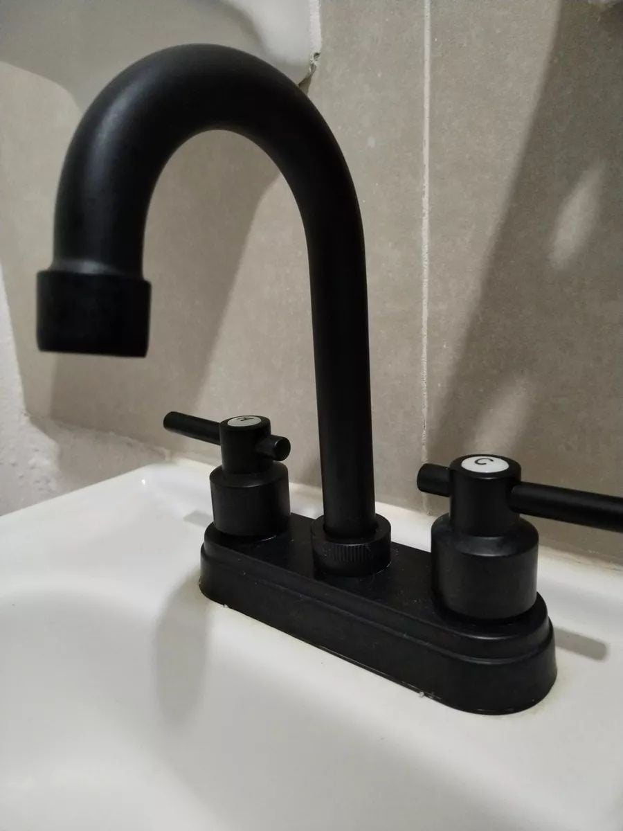 Bathroom Faucet 4inch 2 Handles Centerset Suit for 2 or 3 Mounting Holes, Lavatory Hot and Cold Mixer Tap, Mattle Black