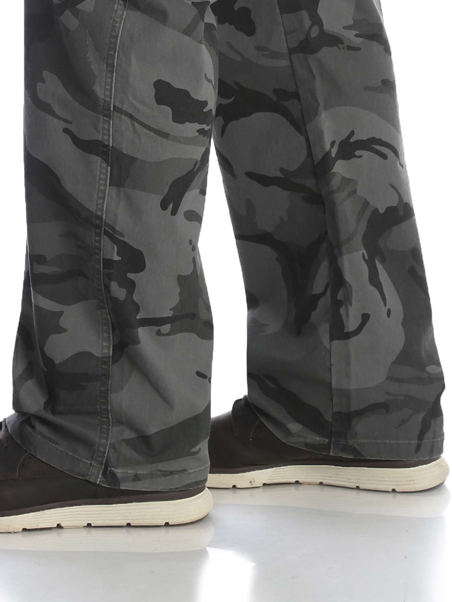 Wrangler Men's Comfort Solution Flex Waistband Cargo Pants photo 8