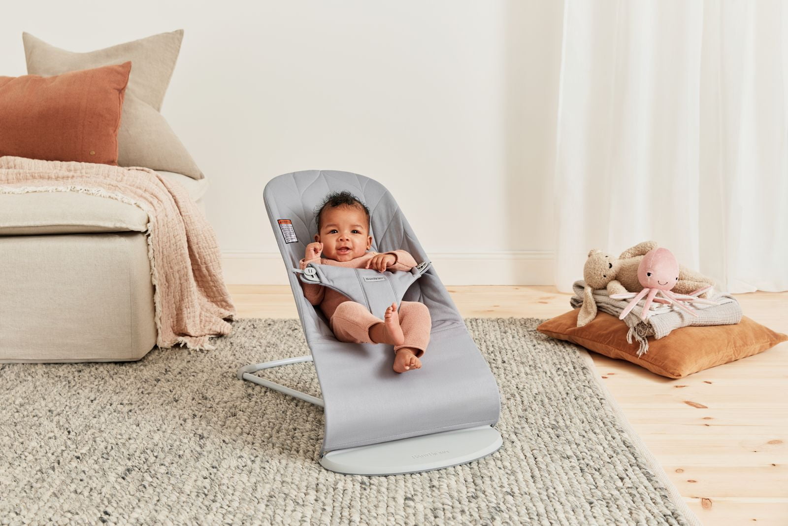 BabyBjorn Bouncer Bliss Baby Bouncer, Petal Quilt, Light Grey, 1 Piece