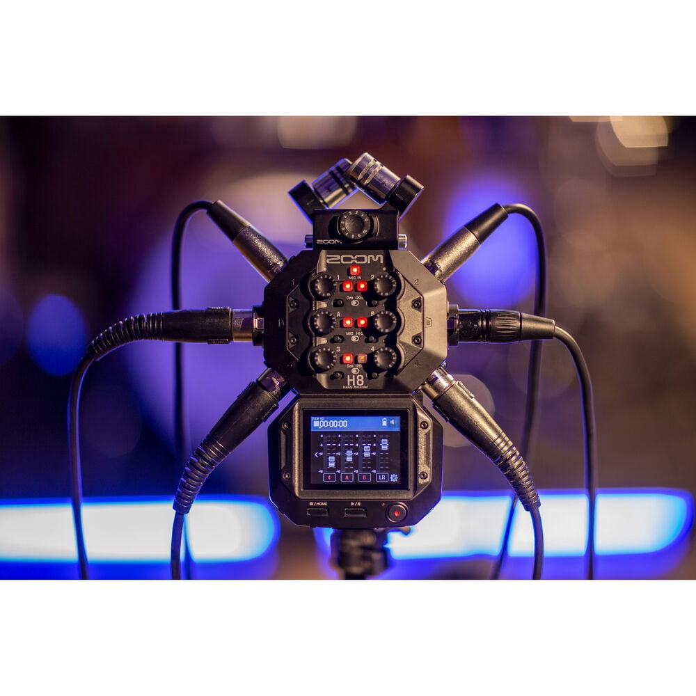 Zoom H8 12-Track Portable Recorder Pro Bundle