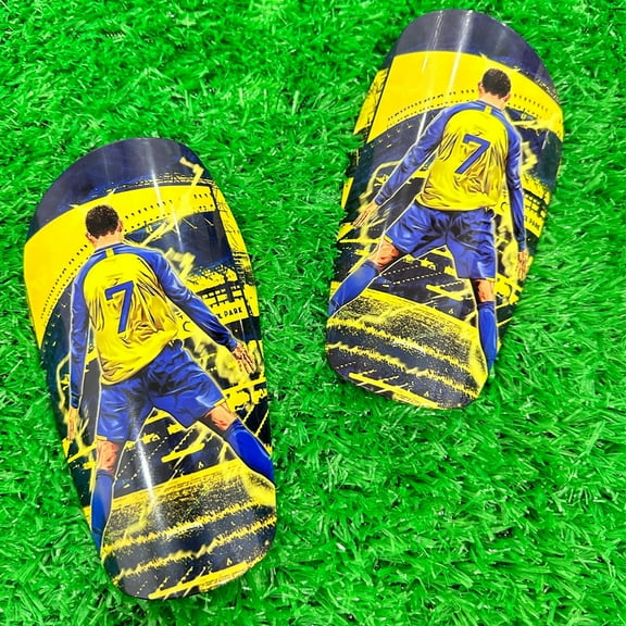 Shin Guards 6.3 x 3.94 inch Fashionable Football Shin Guards （Classic No. 7）
