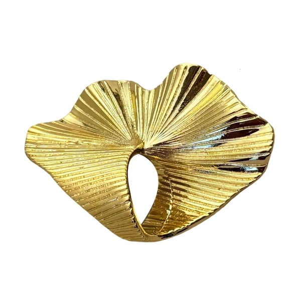 LIANXUE Elegant Geometric Alloy Rings Portable for Fashion Lovers And Party Goers