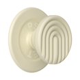 thumbnail image 2 of Empuñadura de teléfono PopSockets redonda compatibles con MagSafe - Mist, 2 of 3