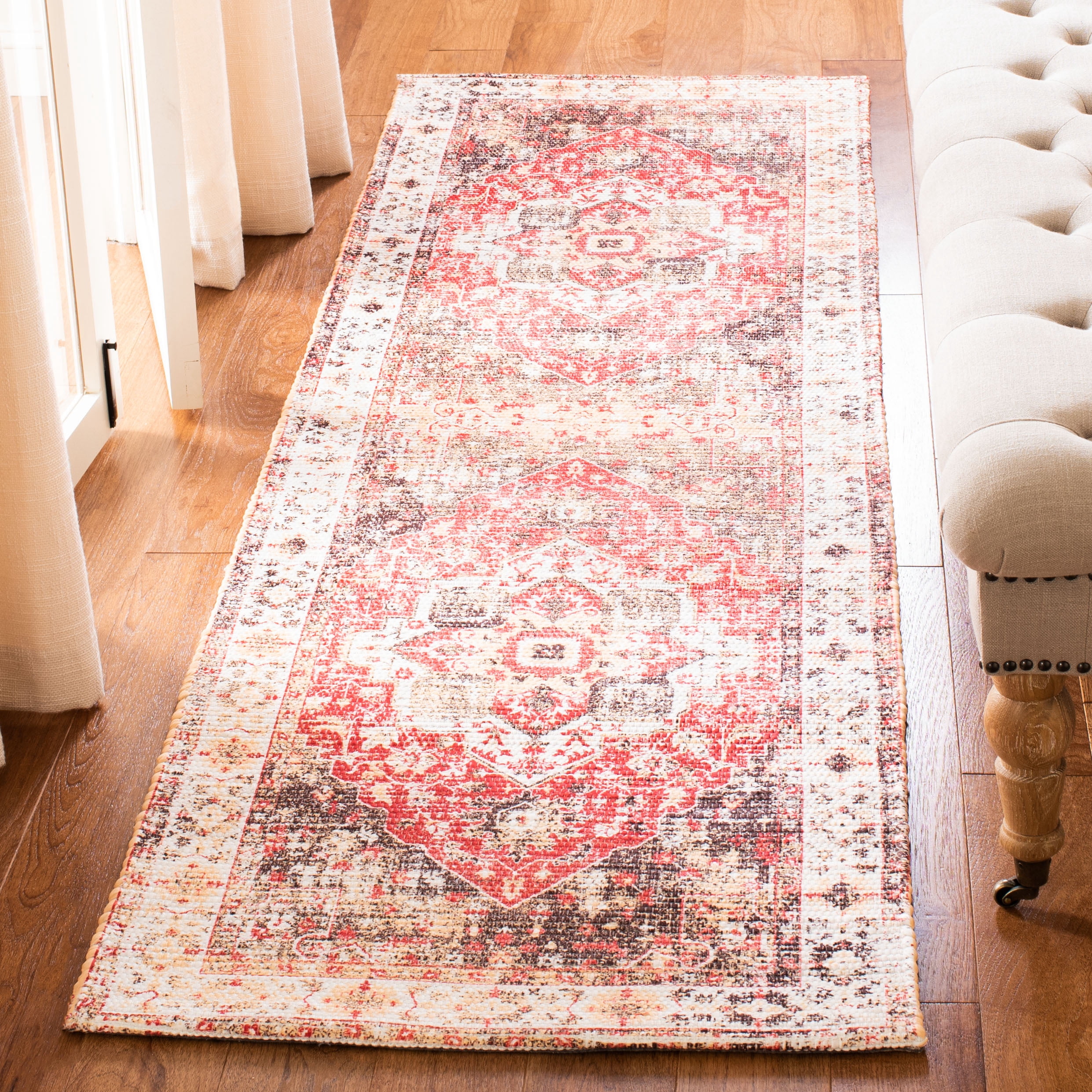 SAFAVIEH Saffron Ekaterina Floral Bordered Runner Rug, Ivory/Red, 2'3" x 8'