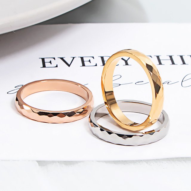 Anillo de acero de titanio con forma de flor de onda de 3 mm y estilo frío de lujo con diamantes a cuadros para mujer