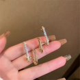 thumbnail image 4 of 2023 Nuevo diseño de pendientes irregulares en forma de U de color dorado para mujer, moda de cristal coreana, A07, 4 of 5