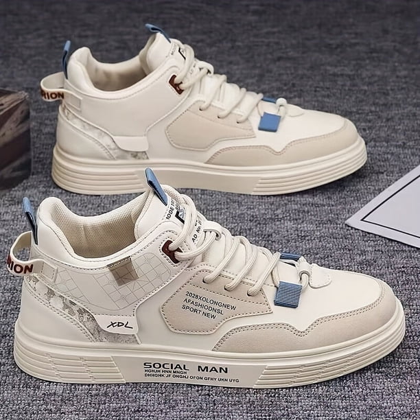 Zapatillas de skate de caña alta para hombre con buen agarre y cordones transpirables.
