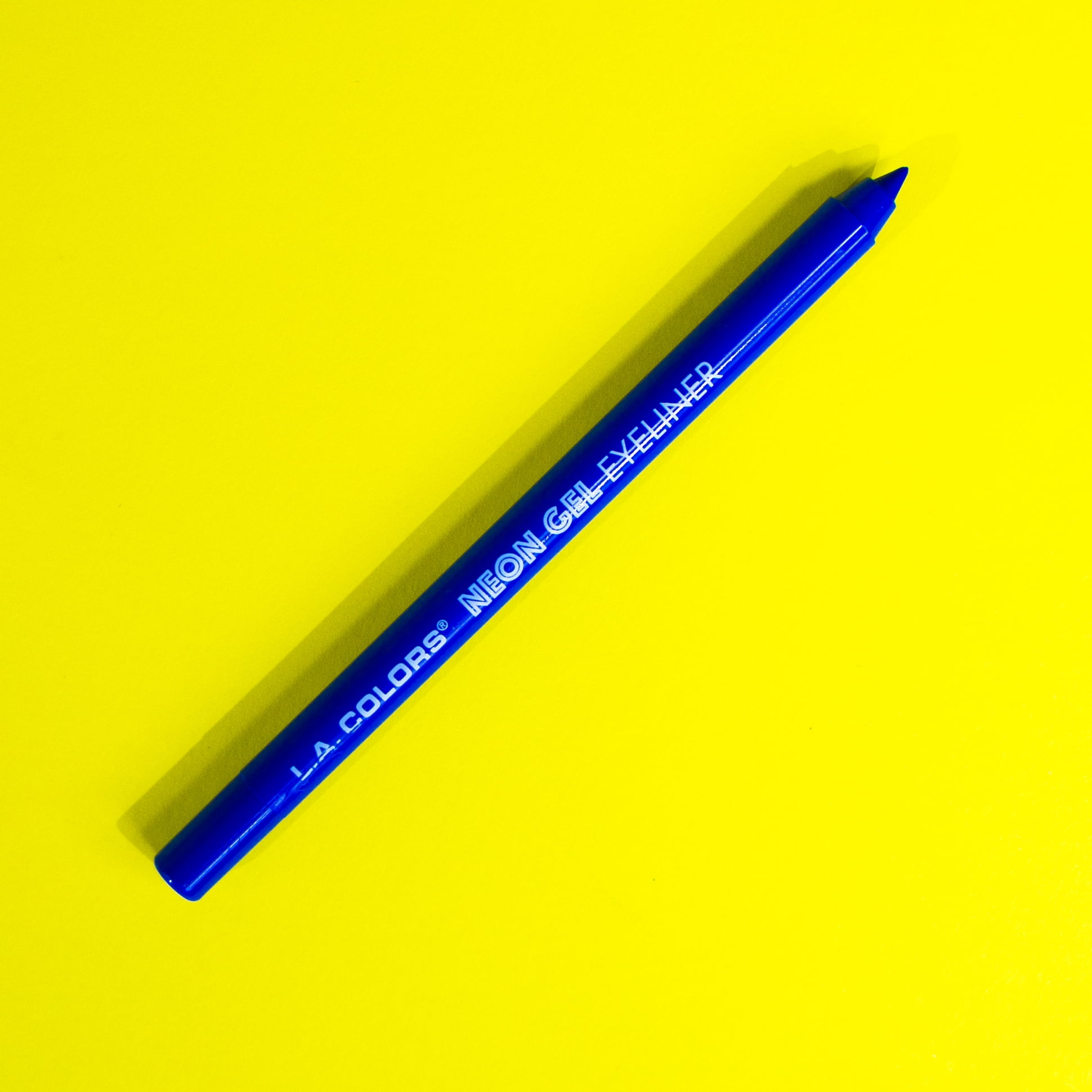 L.A. COLORS Smudge & Transfer proof Smooth Glide-on Gel Eyeliner Hypnotic, Blue, 0.05 oz