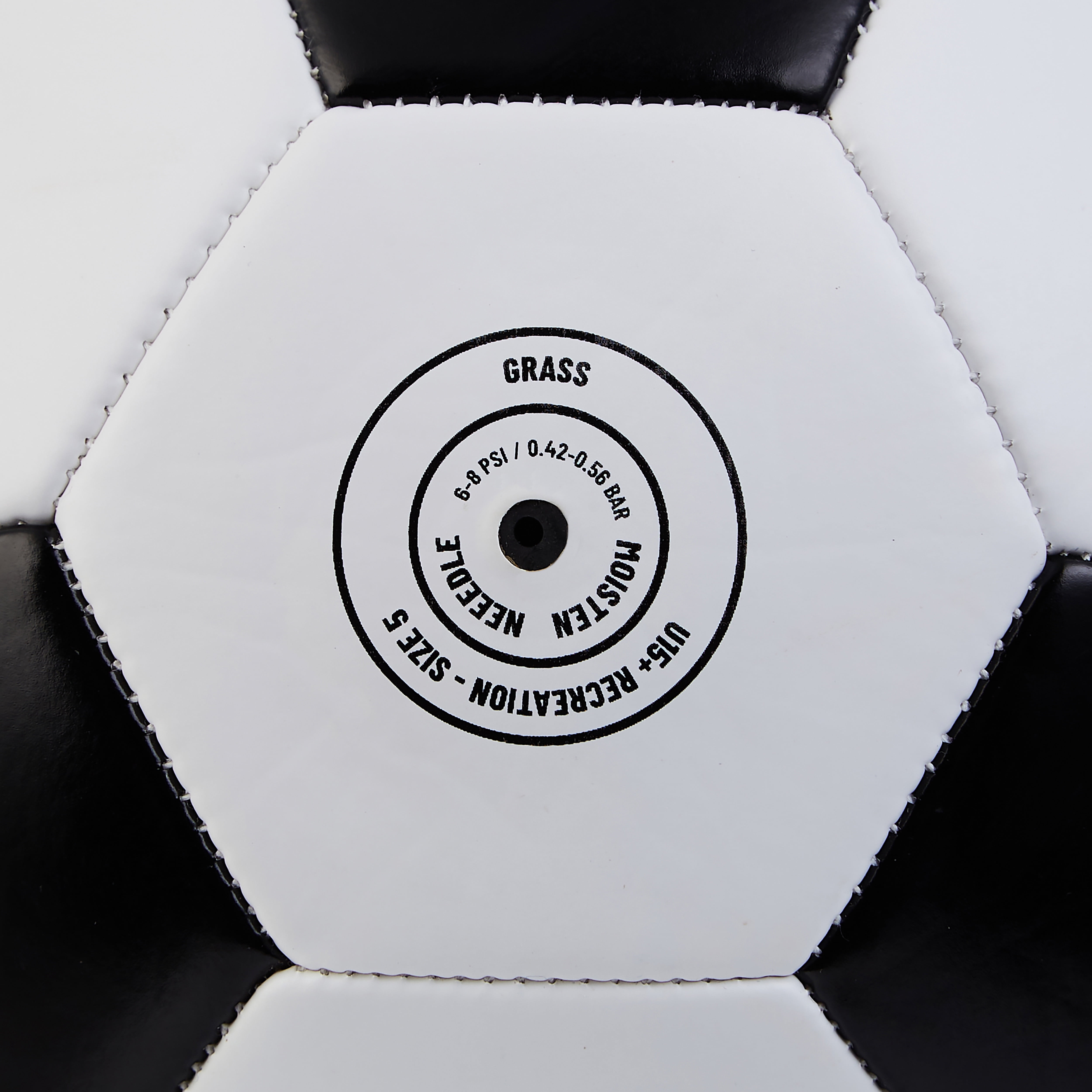 Mitre Unisex Recreation Soccer Ball - Durable Machine-Stitched 32-Panel Construction - Soft-Touch Feel - Versatile Play on Grass & AstroTurf - Available in Sizes 3, 4 & 5