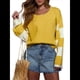thumbnail image 1 of Suéter Informal de Mujer con Bloques de Color y Cuadros, Cuello Redondo, Larga, Jersey de Punto Corto. Amarillo S, 1 of 10