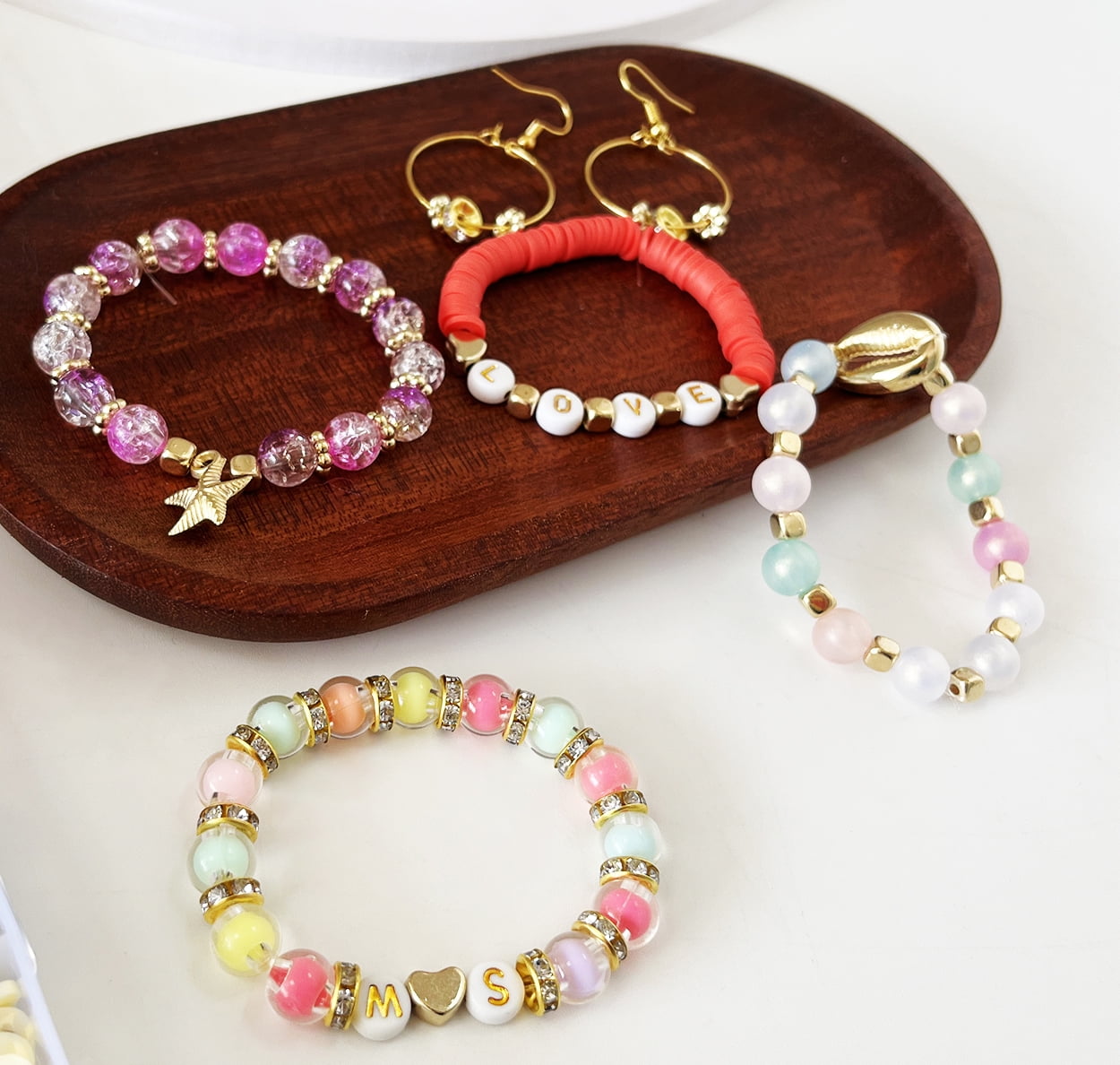 Bracelet Making Kit Clay Beads for Jewelry Making including Letter Beads Bracelet Charms for Adults Crafts for Christmas Birthday Easter Halloween 5691 Pcs