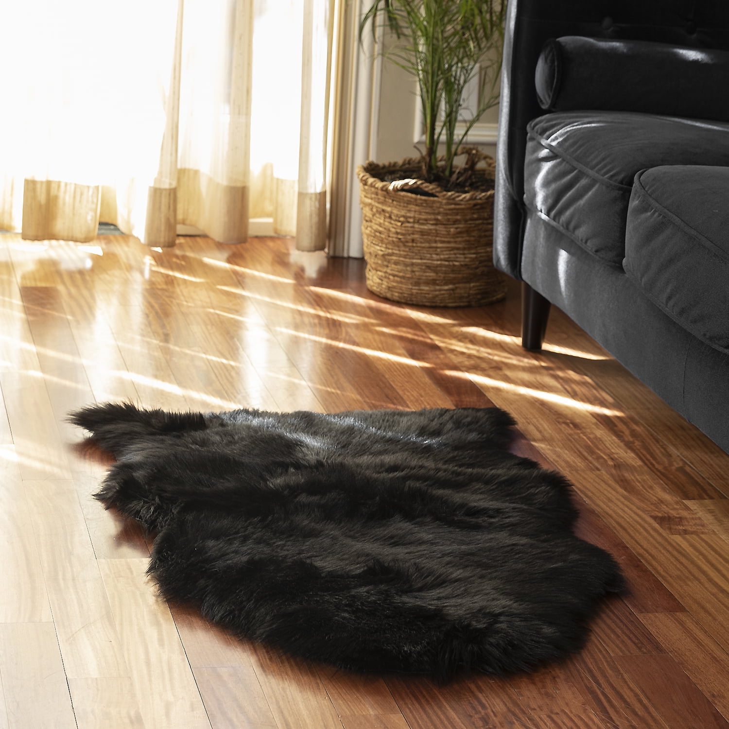 Walk on Me Faux Fur Area Rug Luxuriously Soft and Eco Friendly, 2' x 3