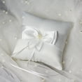 thumbnail image 2 of Billuyoard Anillo Almohada Perlas románticas Cojín Portador Blanco Lindo Satén Anillos Titular Matrimonio Nupcial Adornos Suministros de boda Kits de decoración para fiestas 60g 15x15cm, 2 of 6