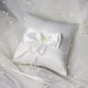 thumbnail image 5 of Ounissouiy Anillo Almohada Perlas románticas Cojín Portador Blanco Lindo Satén Anillos Titular Matrimonio Nupcial Adornos Suministros de boda Kits de decoración para fiestas 100g 20x20cm, 5 of 6
