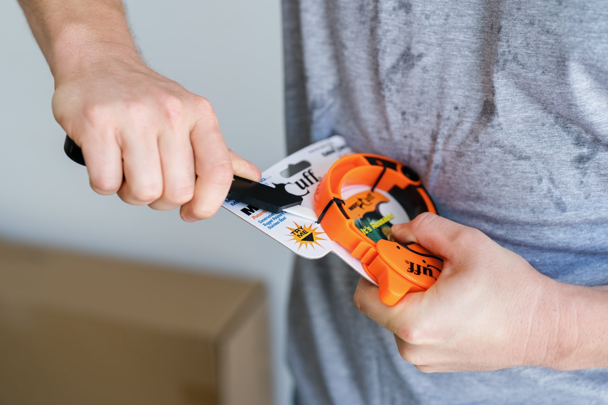 Slice 10562 Folding Utility Knife | Essential Home & Work Knife for Quick, Safe and Effective Cutting | Finger-Friendly Ceramic Safety Knife Blade