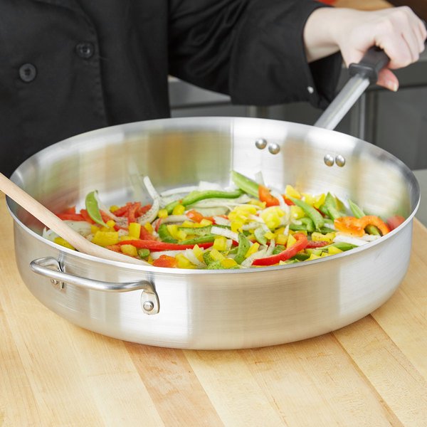 Vollrath Wear-Ever Classic Select 7.5 Qt. Straight-Sided Heavy-Duty  Aluminum Saute Pan with Plated Handle 681175