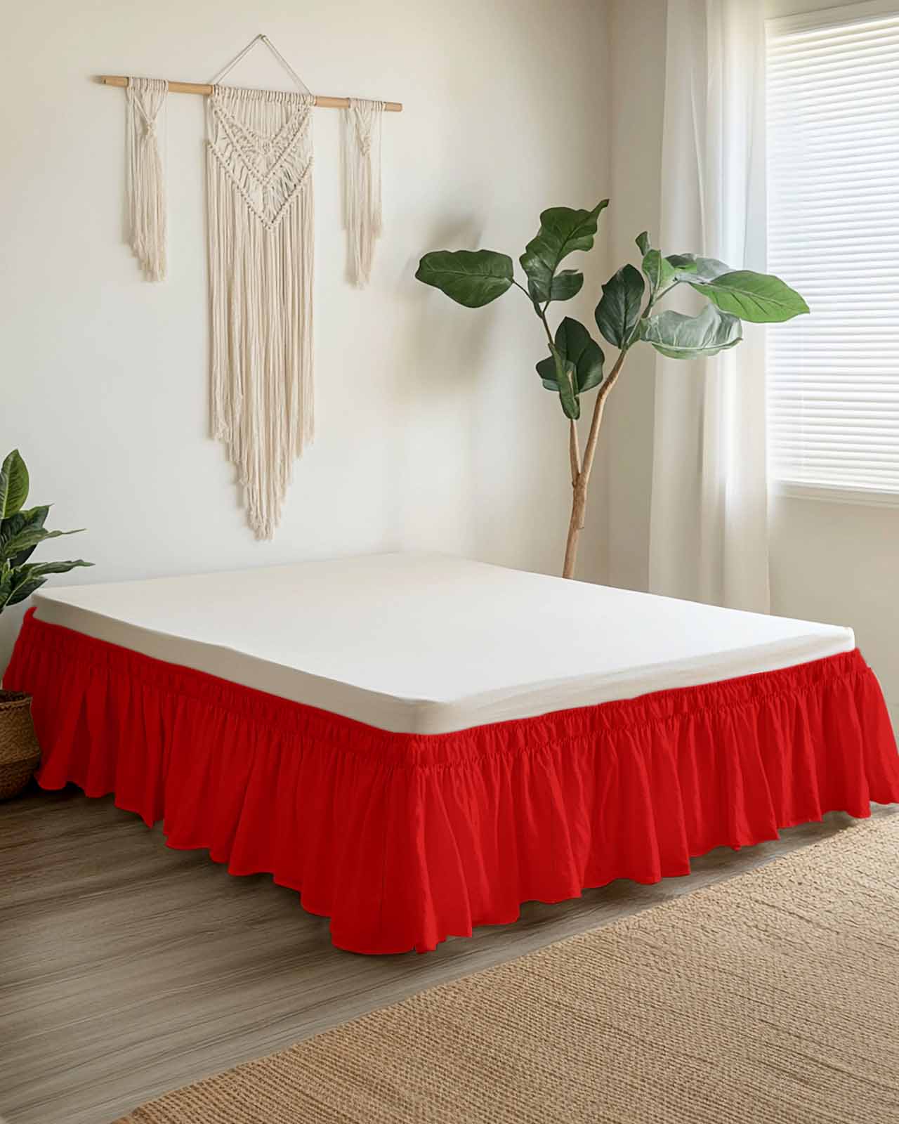 Christmas Red Bed Skirt California King Size 16&nbsp;Inch Drop, Wrap Around Dust Ruffle Bedskirts, Wrinkle & Fade Resistant Easy Fit Bedskirt with Adjustable Elastic