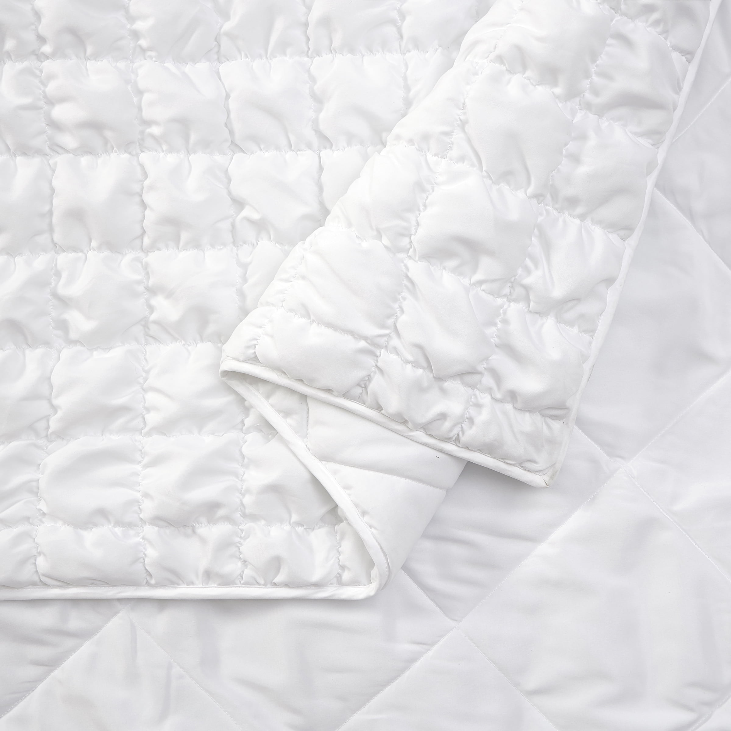 Urban Playground Kids and Teens Dreamy Clouds Marshmallow White 2-Piece Solid Quilt Set, Twin/Twin XL