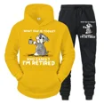 thumbnail image 3 of Conjunto de chándal para hombre nuevo "¿Qué día es hoy? ¿A quién le importa?" Sudadera con capucha y pantalón con estampado divertido de perro y café, conjunto de 2 piezas de pantalones de manga larga, 3 of 5
