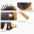 thumbnail image 3 of Peine con mango de madera para cabello liso y rizado, masajeador de cuero cabelludo para alisar el cabello (pequeño), 3 of 9