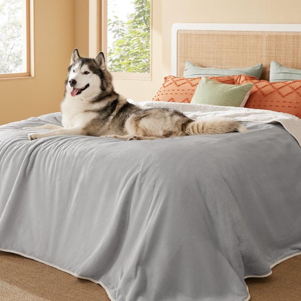 Manta Impermeable Bedsure para Cama Sherpa Fleece Gris Claro