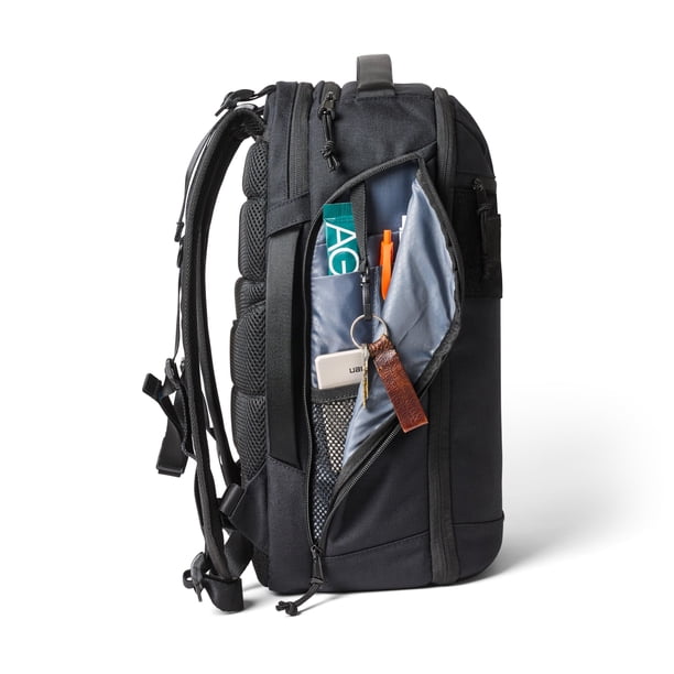 backpack that keeps back cool for travel hot weather Turismo 2.0 Cooler Patagonia Black Hole 24L Color:Black Carbon Fiber just 4.5 lbs Gregory
