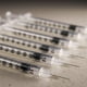 thumbnail image 2 of Jeringa Rixbao U-100 31G, 1 ml/cc, 8 mm (5/16), paquete de 100, 2 of 3