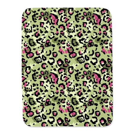 Leopard Fur Pattern Blanket -Image by Shutterstock,