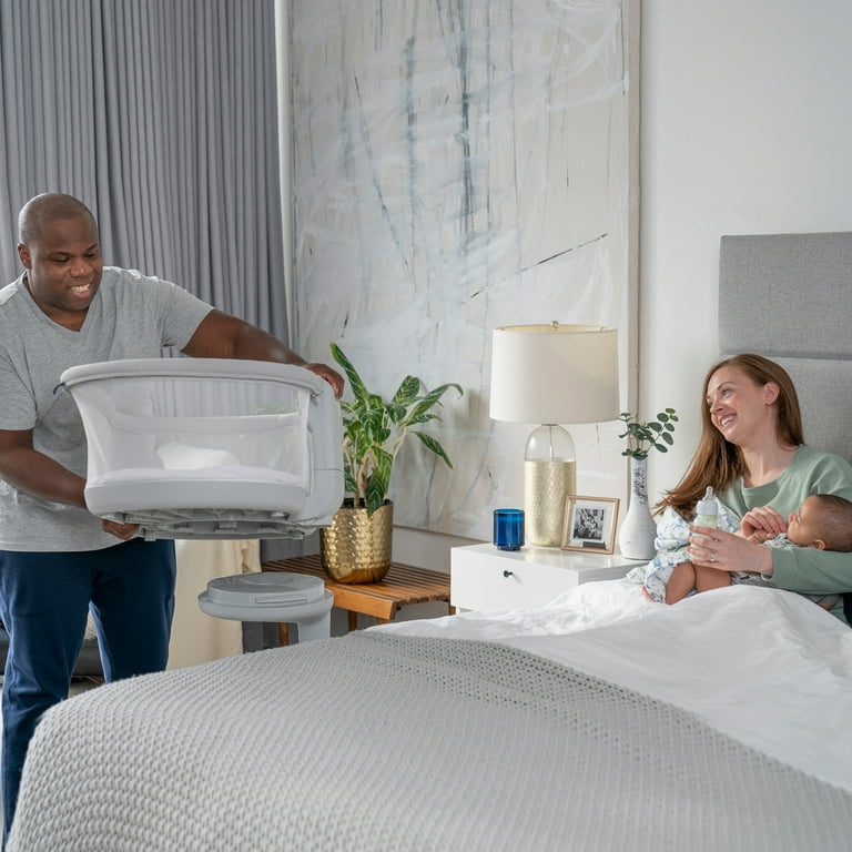 Halo® BassiNest® Swivel Sleeper 3.0, Over-Bed Baby Bassinet