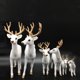 thumbnail image 4 of Reno blanco de Navidad de simulación de peluche de pie, alce blanco de Navidad, muñeco de ciervo, decoración para fiestas en el hogar, 4 of 6