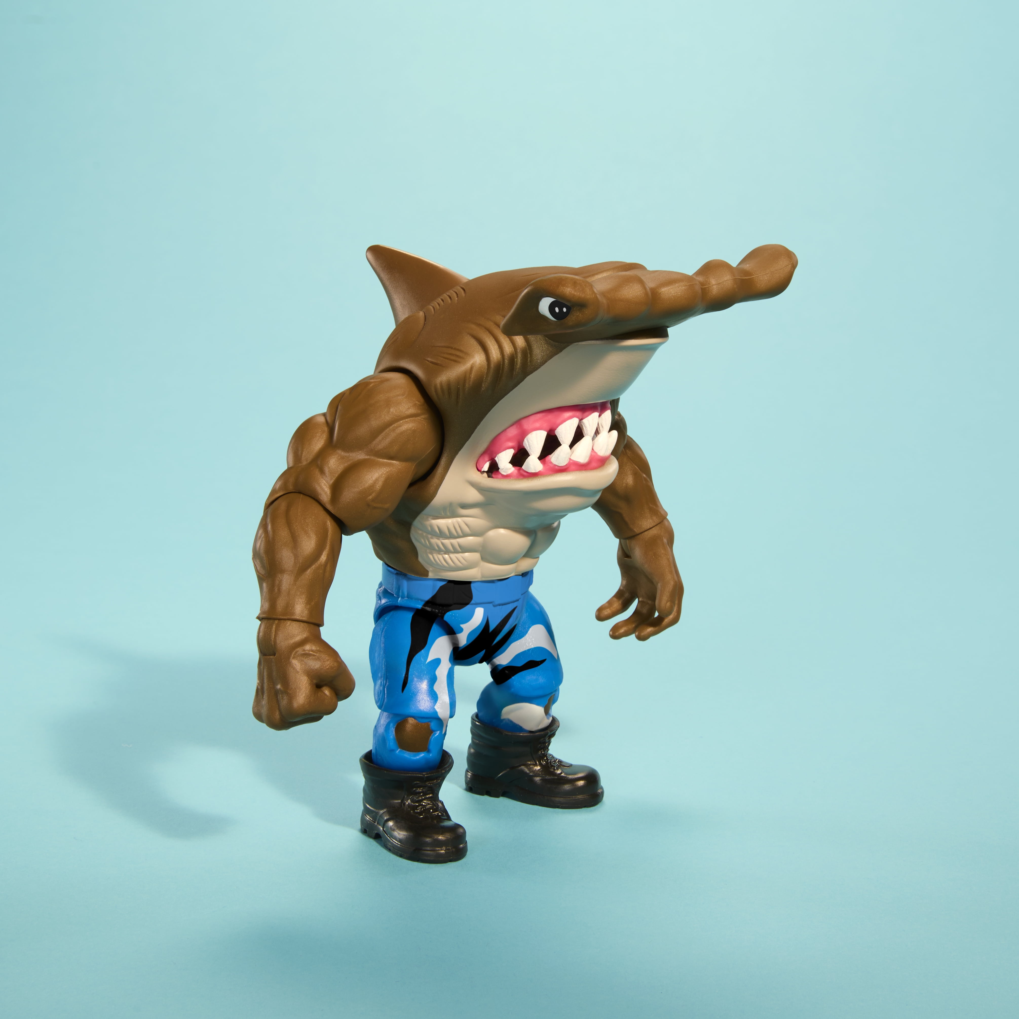 Amazon.com: Mattel Street Sharks Action Figure with Bite