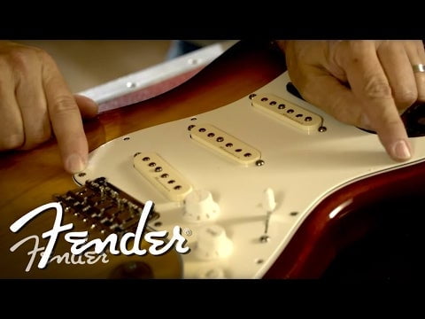 Fender AGED WHITE PEARL PICKGUARD FOR STRAT