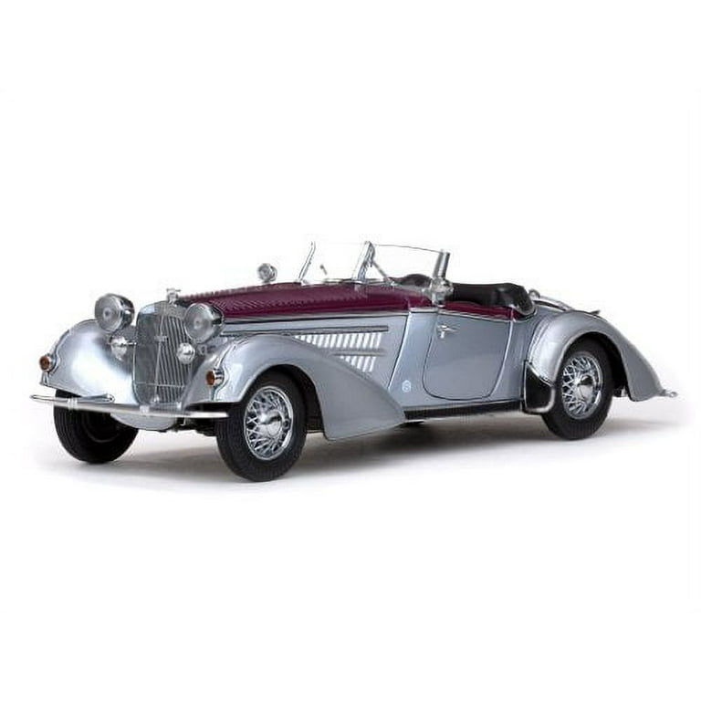 1939 Horch 855 Roadster Silver / Dark Red 1/18 by Sunstar 2402