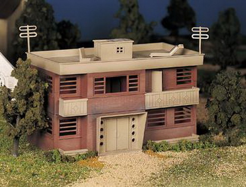 Photo 1 of Bachmann 45980 O Plasticville Apartment Classic Building Kit