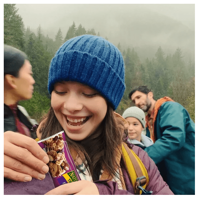 Nature Valley Chewy Trail Mix Granola Bars, Fruit and Nut, 28ct, 980g (4 Pack)
