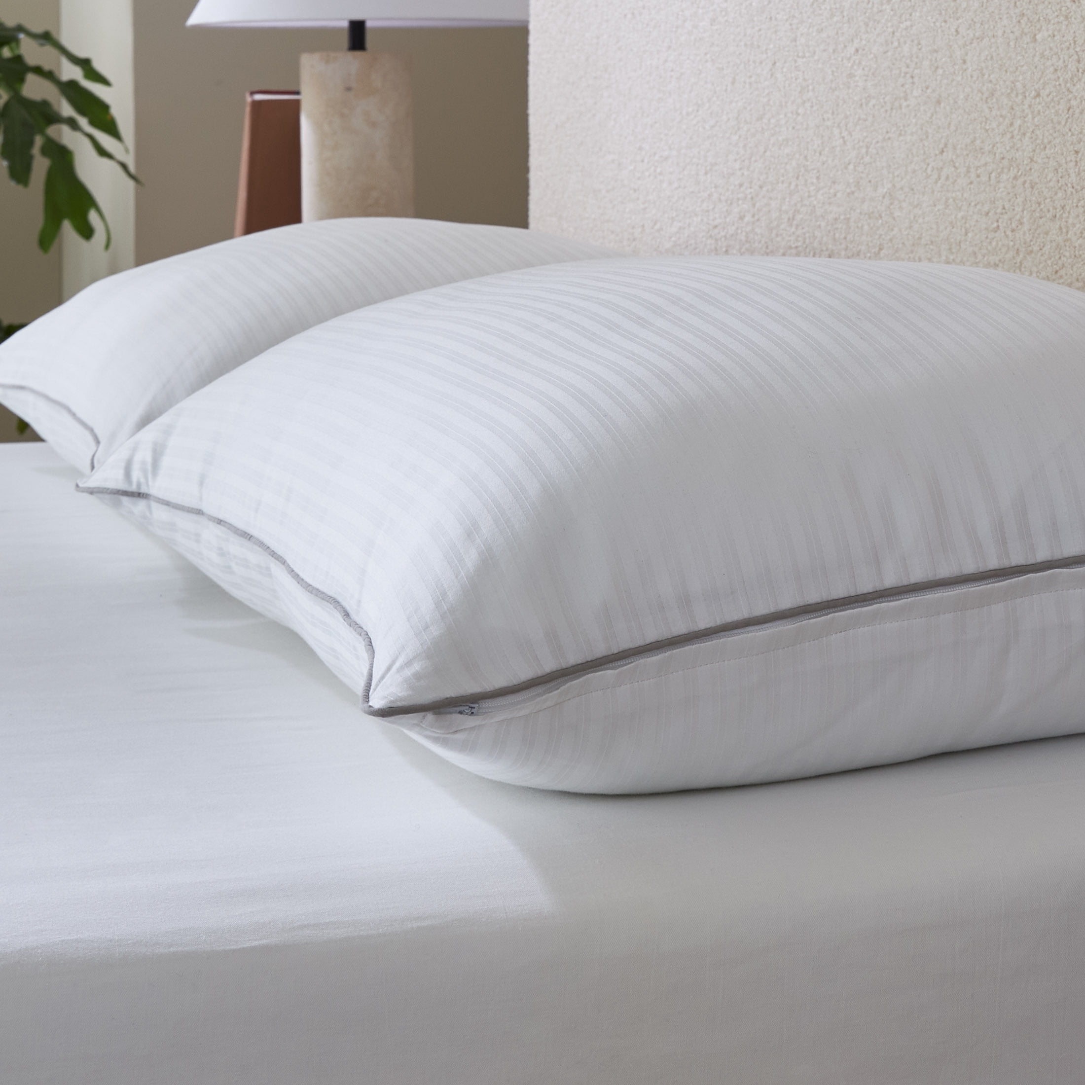 Indulgence Down Alternative Bed Pillow, Standard/Queen