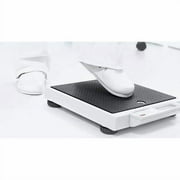 Seca 876 550 lbs Digital Floor Scale