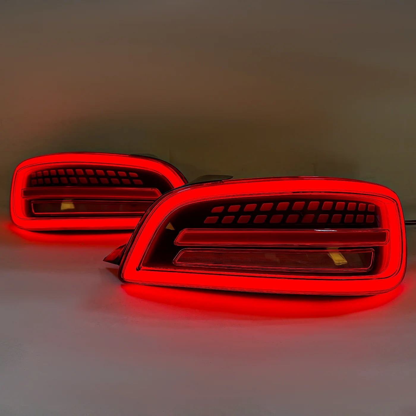 AMERICAN MODIFIED Pair LED Tail Lights w/Sequential Turn Signal for Honda S2000 AP2 04-09 Chassis