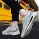 thumbnail image 4 of Zapatos para correr de aire para hombre beige Tenis casual Caminar Gimnasio atlético Moda Zapatillas ligeras sin cordones, 4 of 7