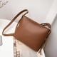 thumbnail image 3 of Bolso de hombro con flecos y borlas para mujer, ideal para llevar el teléfono y viajar (marrón), 3 of 6