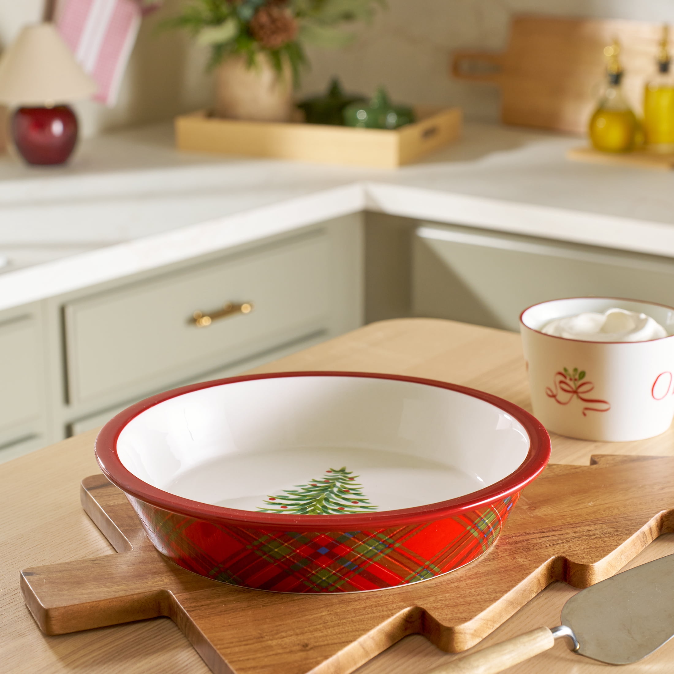 Better Homes & Gardens Holiday Plaid 10-inch Stoneware Pie Dish, Microwave and Dishwasher Safe